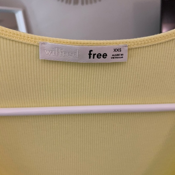 Aritzia Wilfred Free Only Tie-Front T-Shirt - Picture 4 of 6